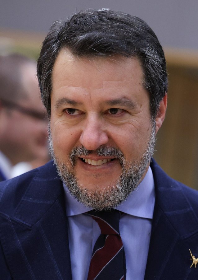 Manovra, emendamento dalla Lega per portare a 10mila i militari nelle strade