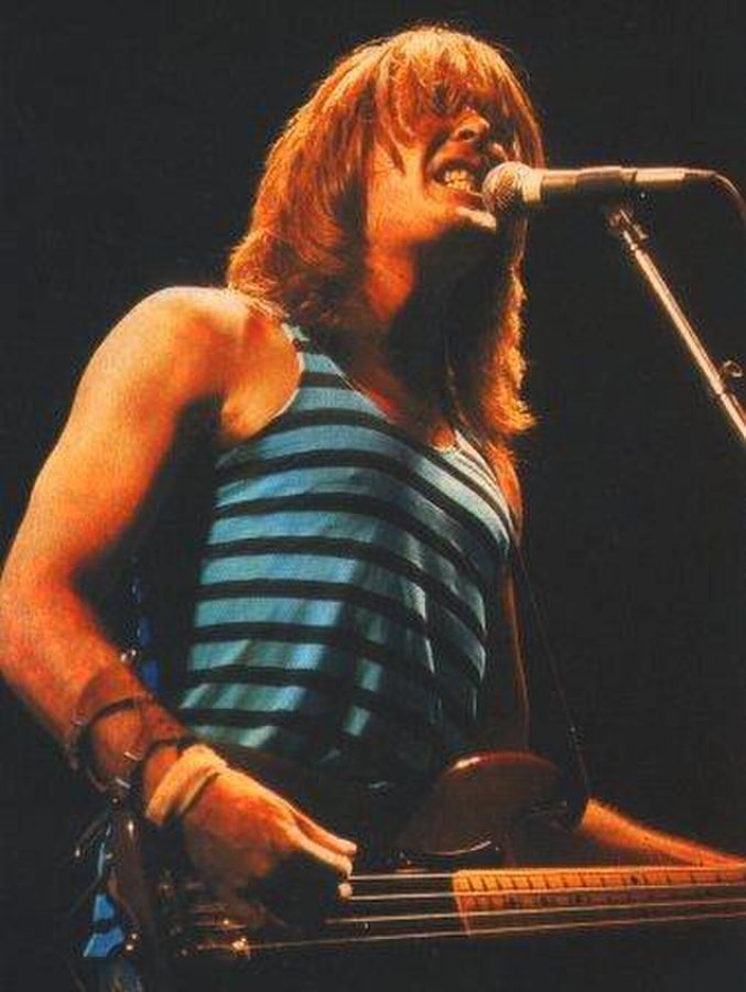 1981年撮影のクリフ・ウィリアムズ。1977年にベーシストとして加入した。