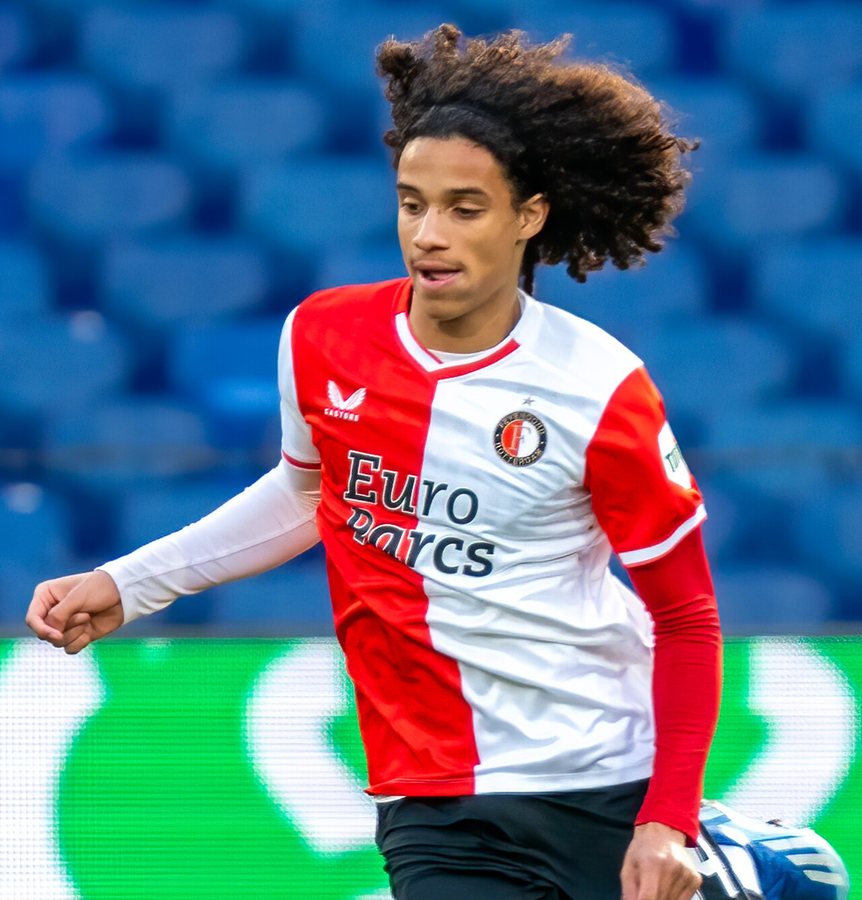 Gjivai Zechiël kan de 819de debutant worden in het Nederlands elfal en de derde onder Xavi