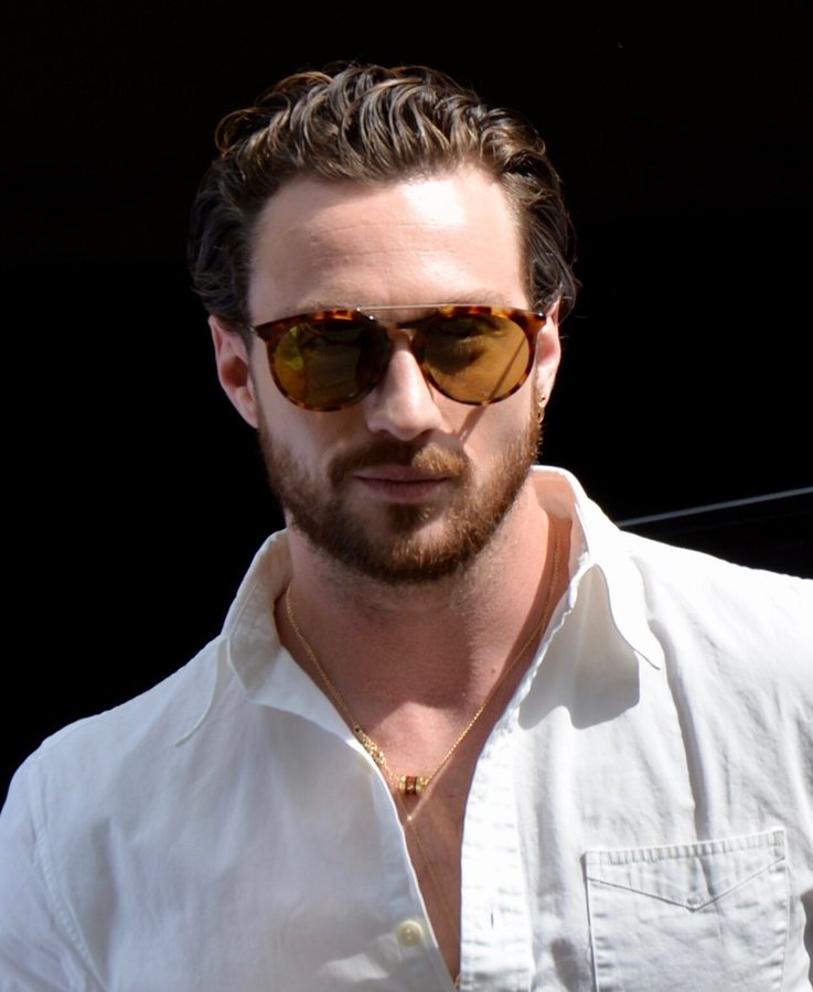 Aaron Taylor-Johnson, fotografia recortada