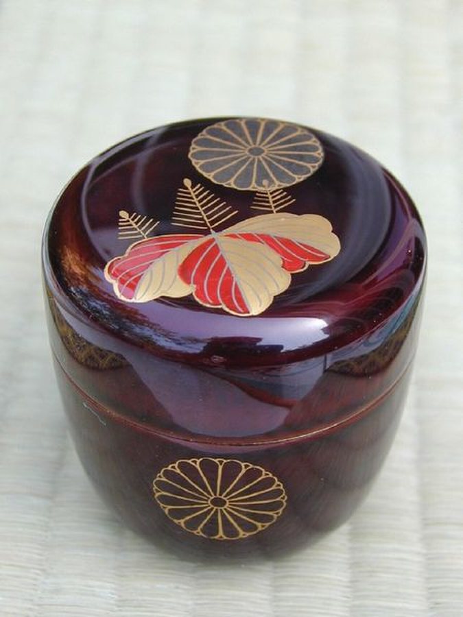 Natsume, boîte à thé