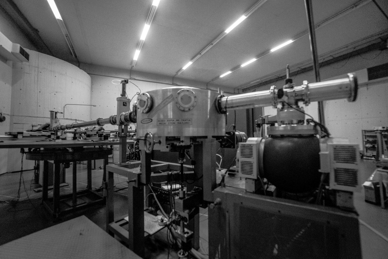 Doubts cast on ‘superradiant neutrino laser’ proposal