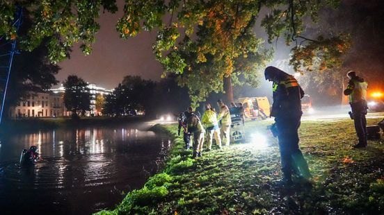 Duikers vinden drenkeling in Arnhemse vijver