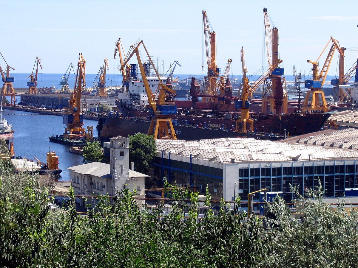 #America's #shipbuilding companies are racing to find #skilled workers — but it's not an easy task.