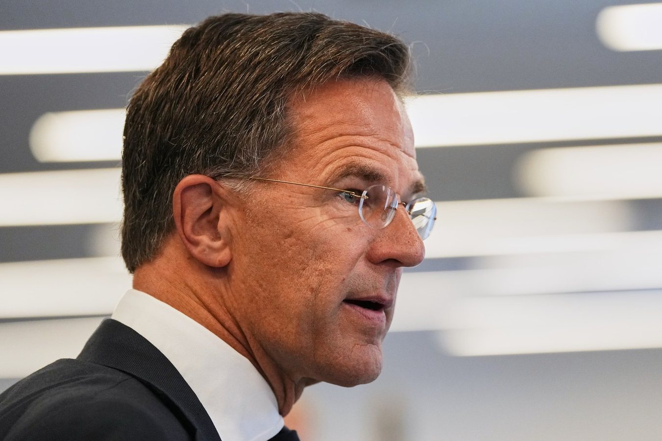 Rutte cere o mai mare implicare a NATO în ajutorul Ucrainei. „Rușii adoră ca noi să vorbim toată ziua despre atacurile lor hibride”