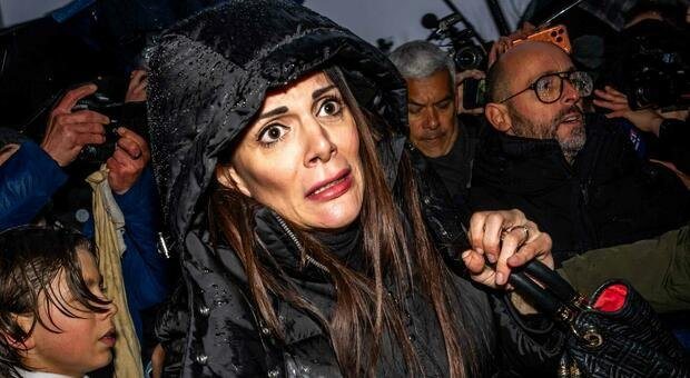 Crans-Montana, Jessica Moretti chiede l'indennità per infortunio dopo l'incendio: «Perdita di guadagno causata dai danni alla salute»