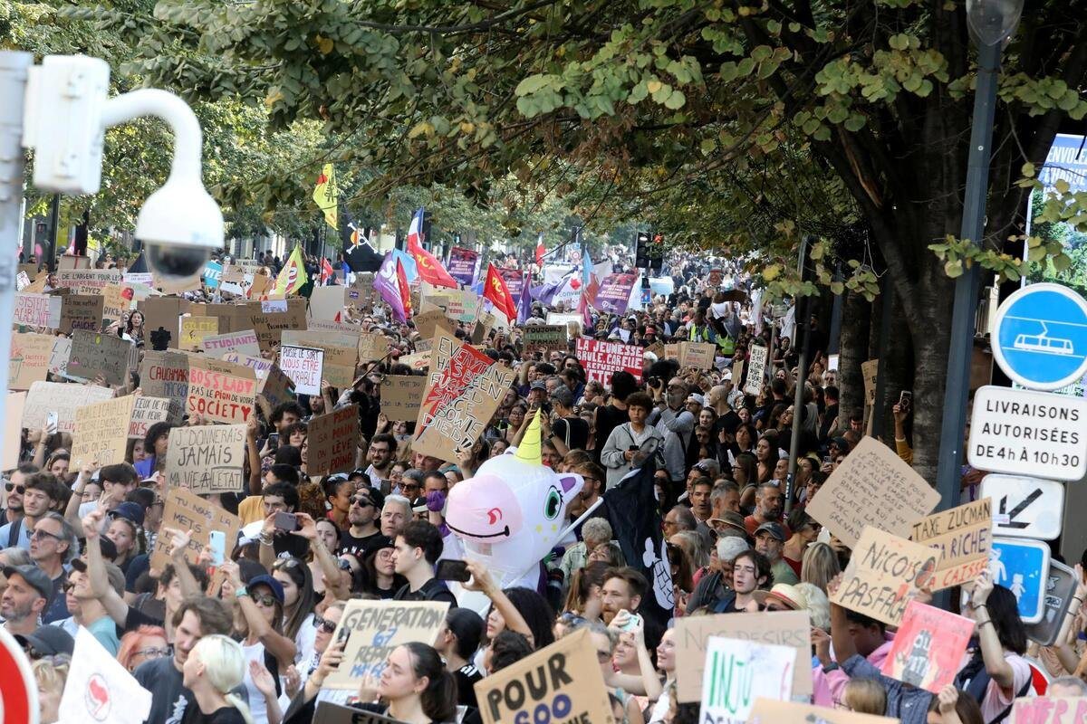 « Les casseurs n’ont rien à faire ici ! » : une mobilisation inattendue à Nice largement débordée par d’importantes violences urbaines