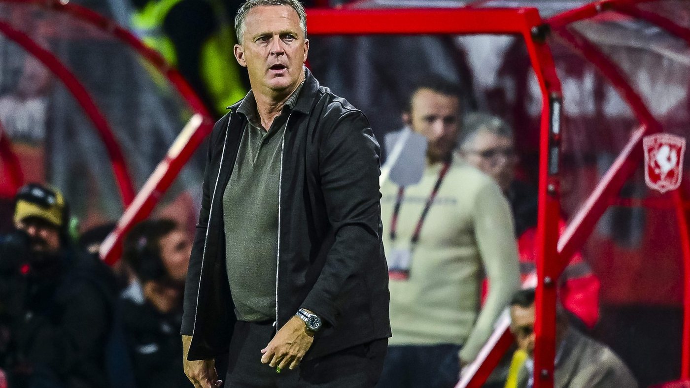 LIVE Conference League | Met Weghorst, Bruns en Taha in de basis: FC Twente moet aan de bak bij Qarabag voor Europees voetbal
