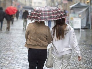 Météo : orages, averses, baisse des températures… À quoi faut-il s’attendre ce week-end en France ?