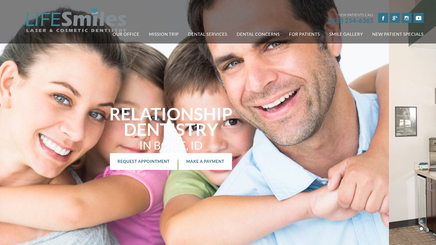 The home page of lifesmilesdds.com