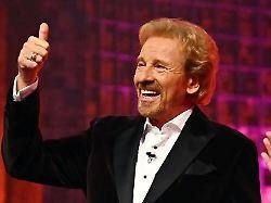 Besuch auf der Wiesn: Thomas Gottschalk "geht es jeden Tag besser"