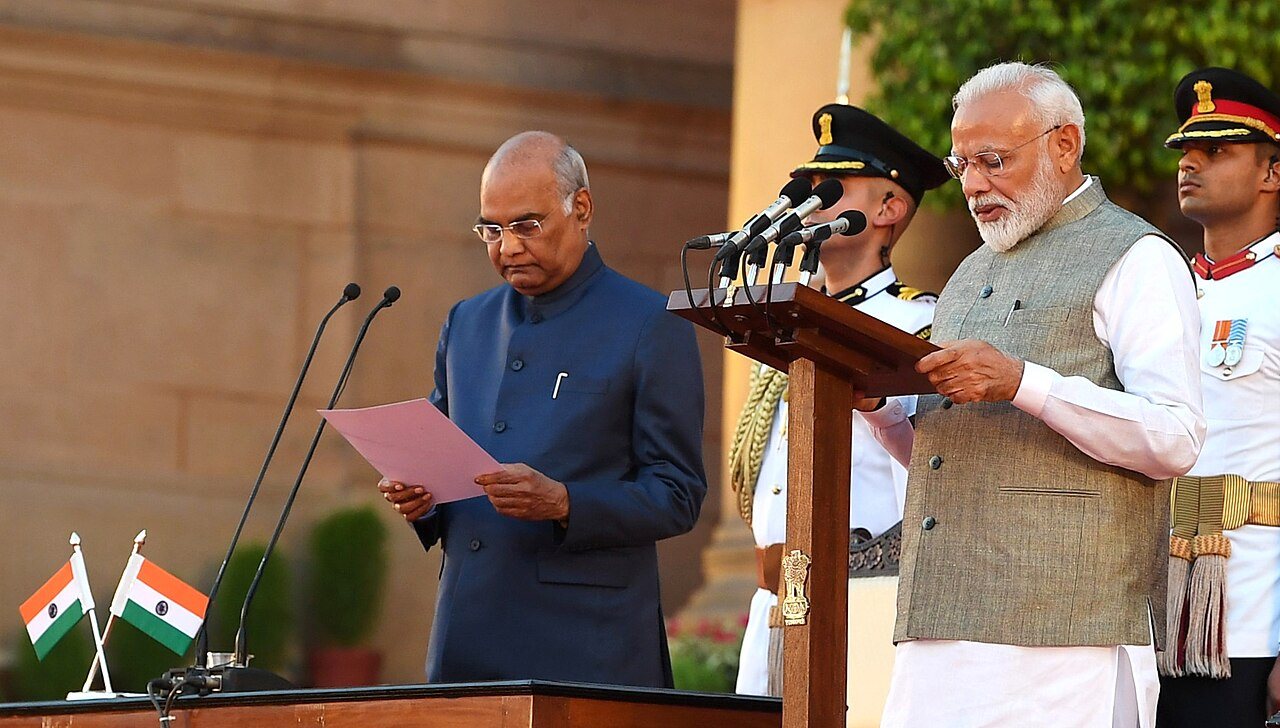 Modi leistet seinen Amtseid als Premierminister zum zweiten Mal; Präsident Ram Nath Kovind nimmt den Eid ab