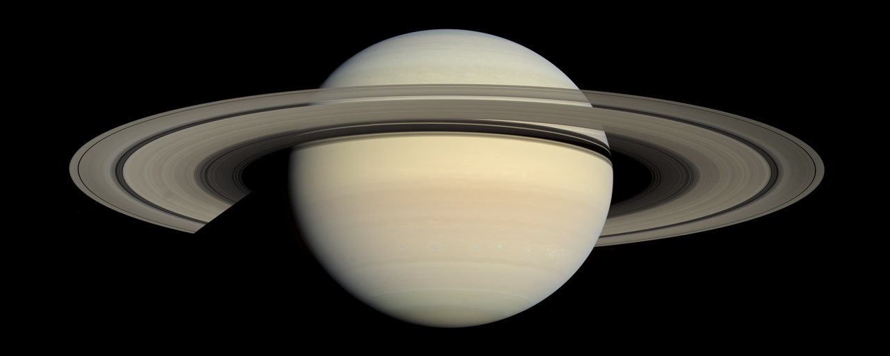 Don't miss: Watch Saturn shine and Halley’s Comet debris streak across the sky