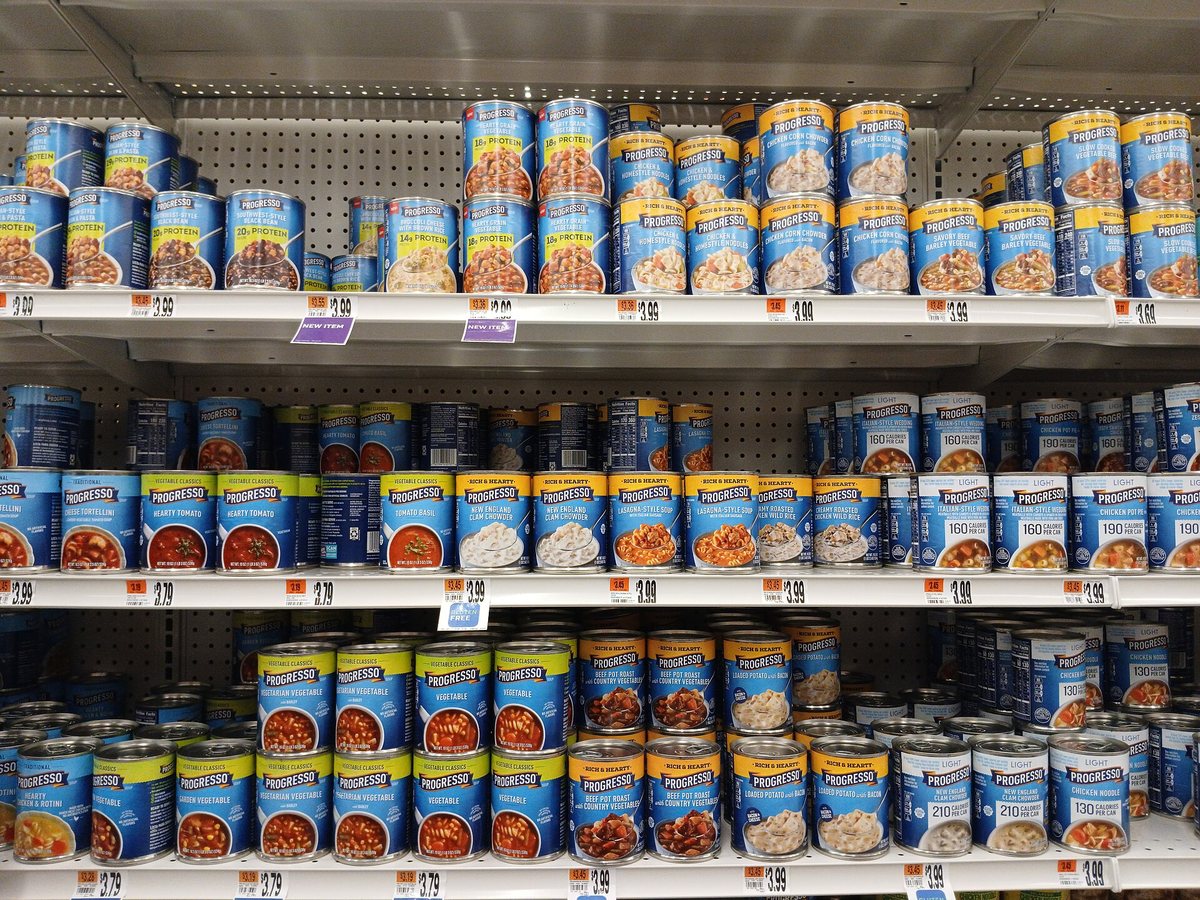 Nestle Q3 sales growth picks up on volumes, 2026 guidance maintained