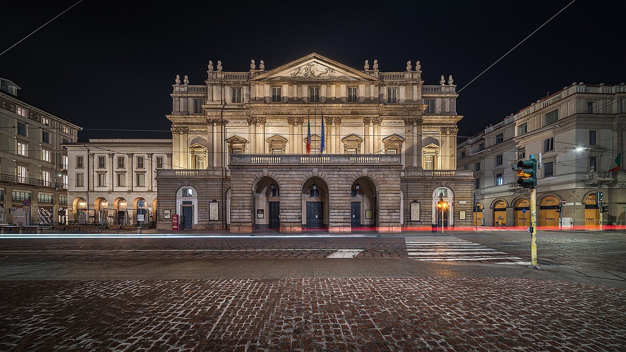 La Scala, otevřena v roce 1778 a patří k nejslavnějším operním domům na světě