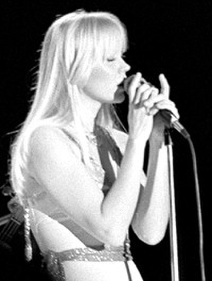 Agnetha Fältskog na úvodním koncertě evropského a australského turné ABBA v Oslu, 28. ledna 1977