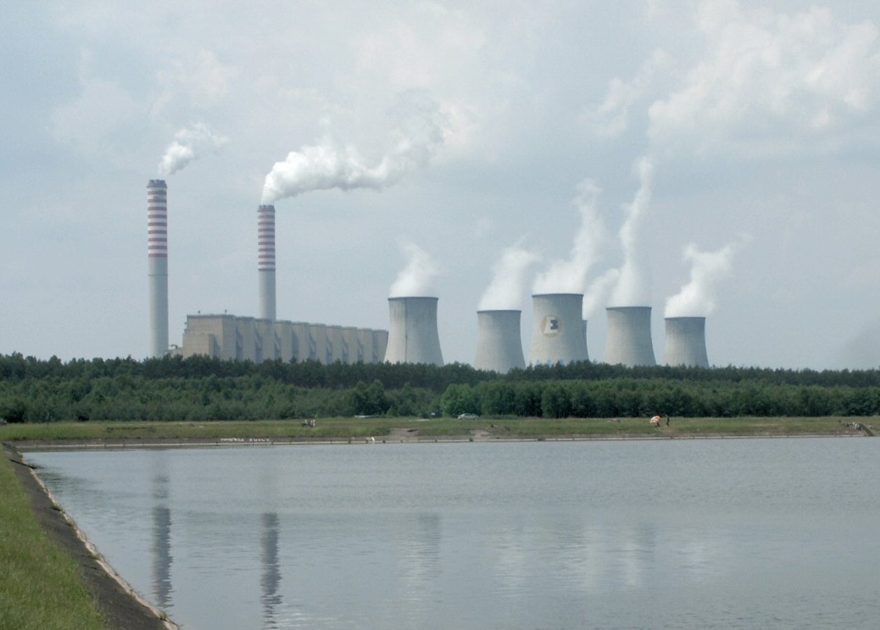 Fossil fuels may explain why intelligent aliens remain elusive, readers suggest