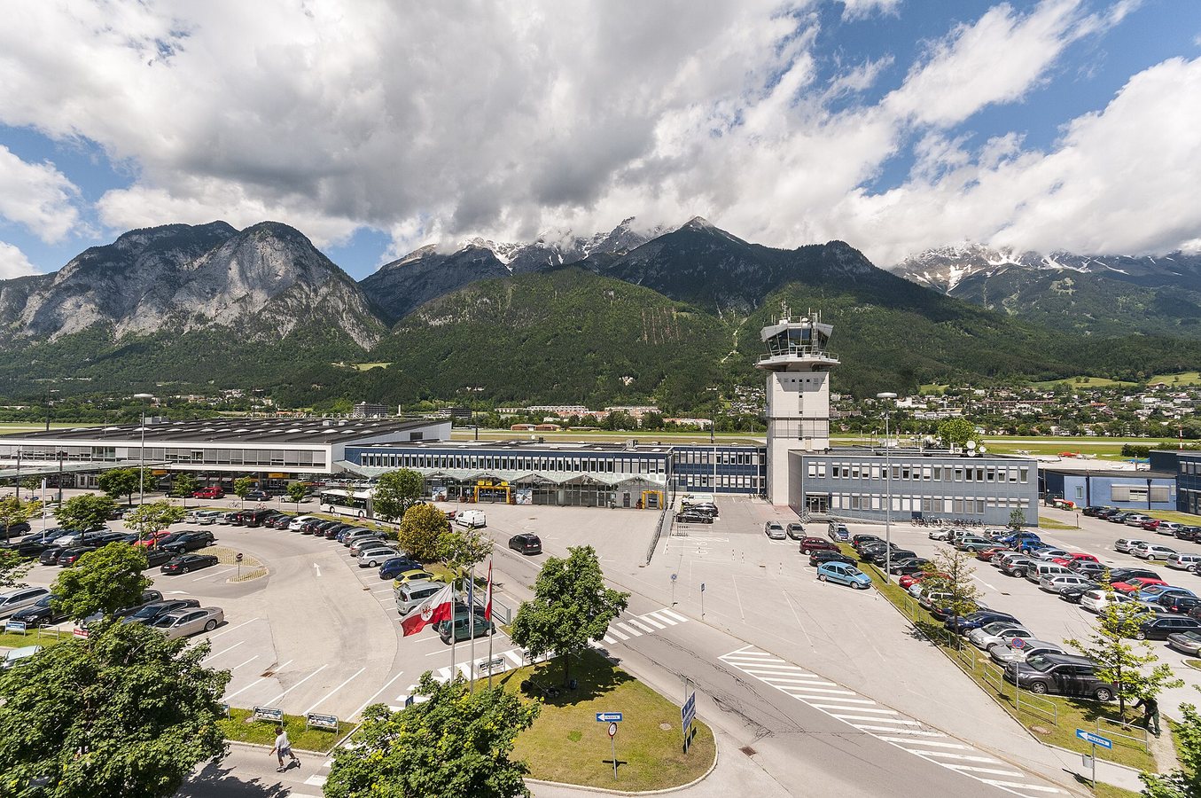 Caribbean pushes for stronger cooperation on aviation safety