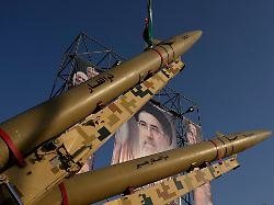 Aus China oder Saudi-Arabien: USA setzen Irans Waffenbeschaffer auf schwarze Liste