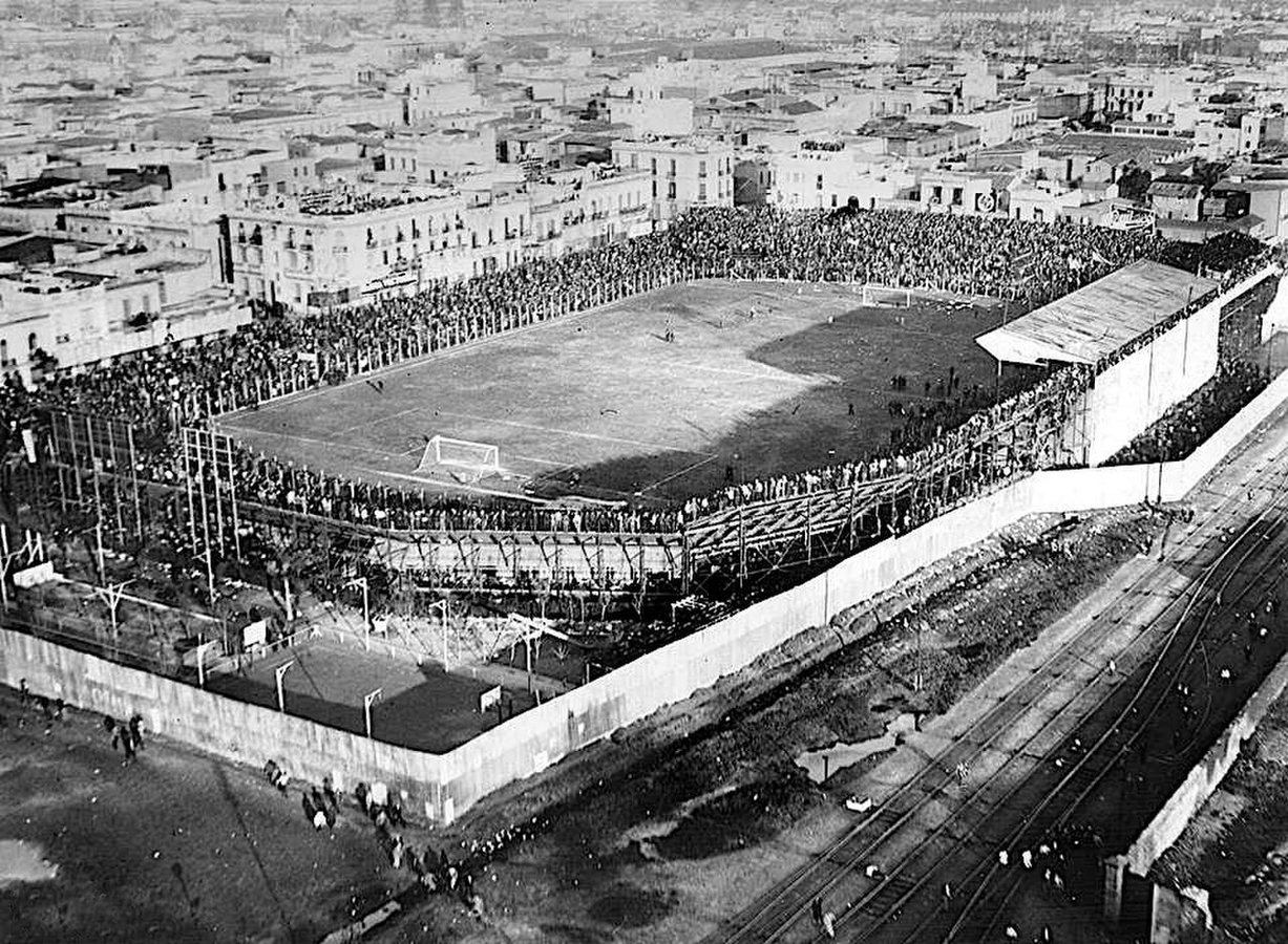 The Boca Juniors stadium on Brandsen and Del Crucero, opened in 1924, later demolished to build La Bombonera on the same site