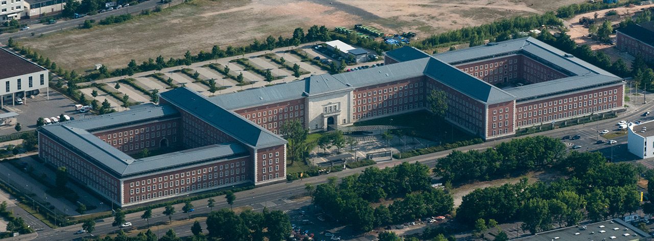 Оновлені адреси приймальних пунктів для українців у Німеччині