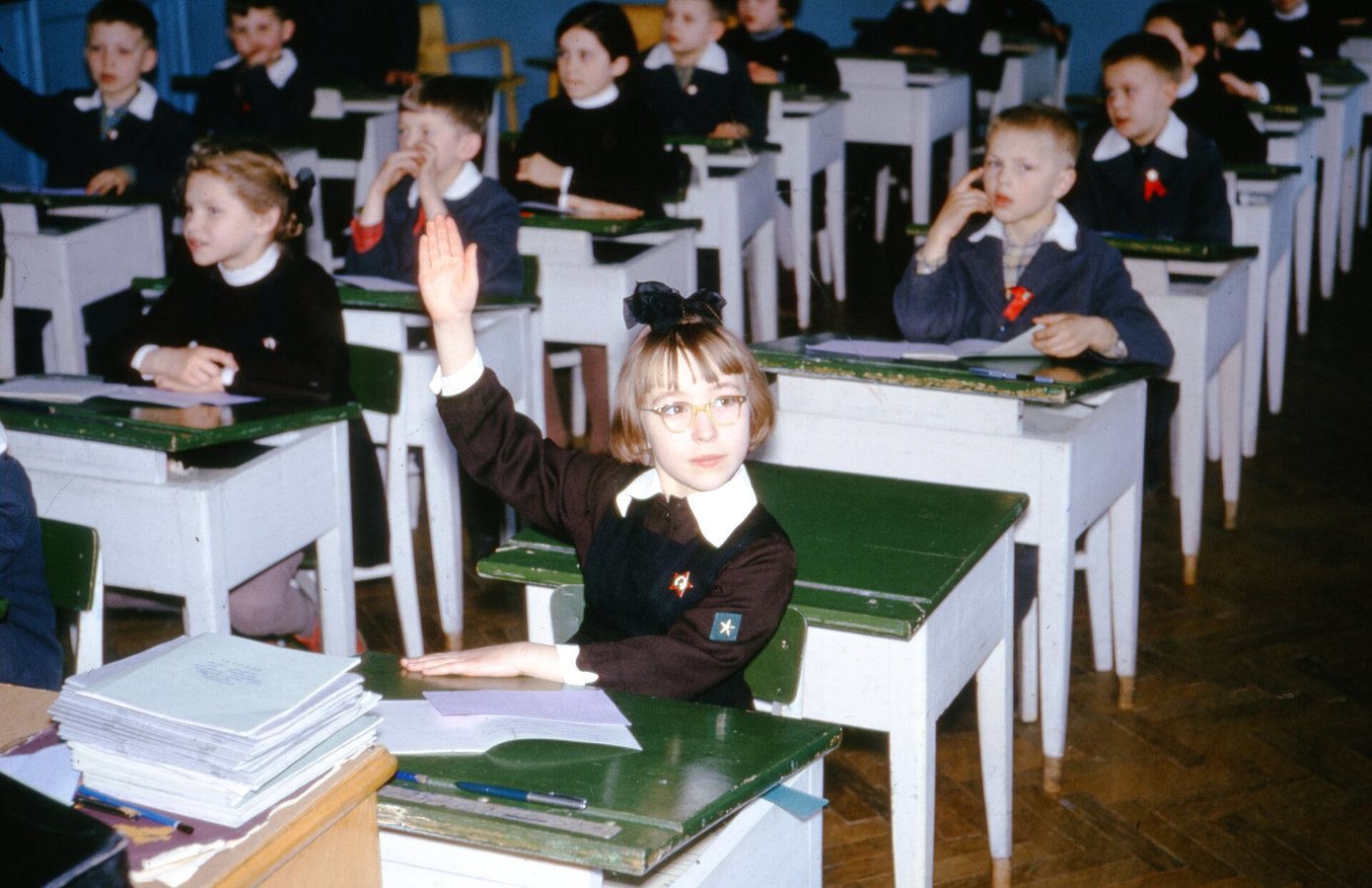 Vlaanderen verliest steeds meer toppresteerders: hoe kunnen scholen slimmere leerlingen meer uitdagen?