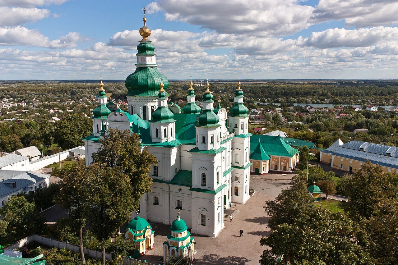 Росіяни вранці атакували Чернігів: під ударом був житловий будинок