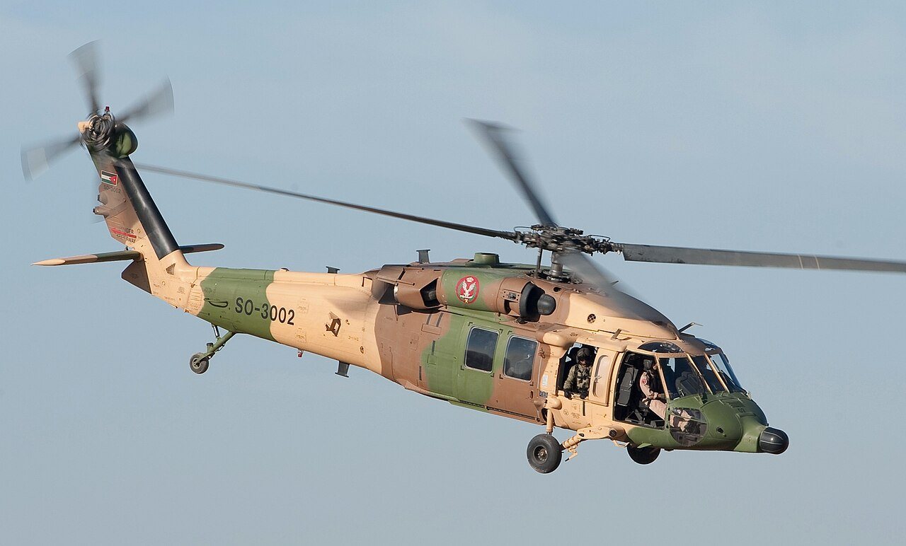 Elicottero militare italiano precipita in Bosnia. I media locali: "Quattro morti e 12 feriti"