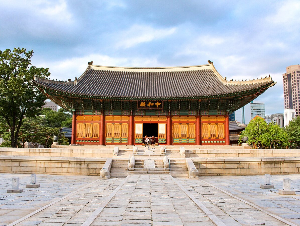 Korean day traders flee leveraged chip ETFs as regulatory curbs bite