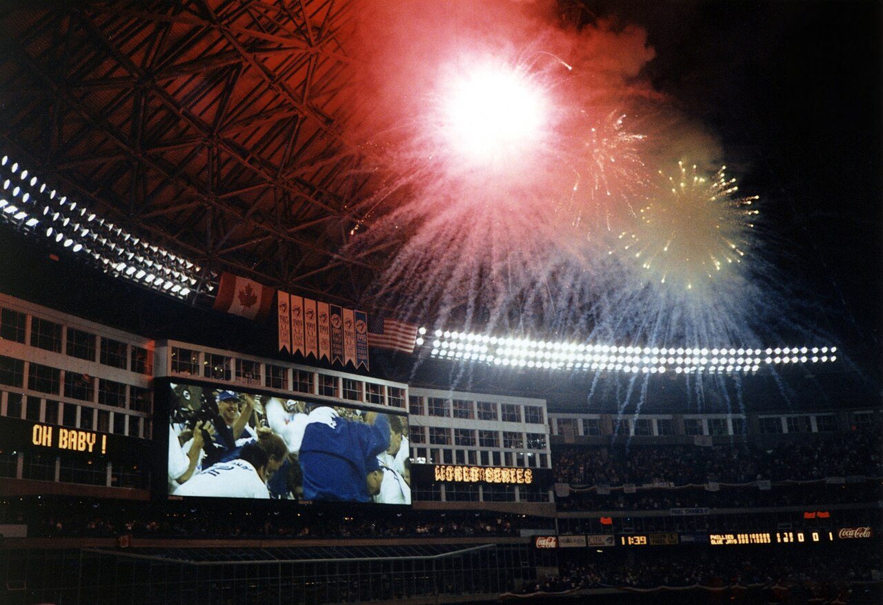 Fajerwerki na SkyDome po home runie Joe Startera... Joe Cartera z World Series 1993