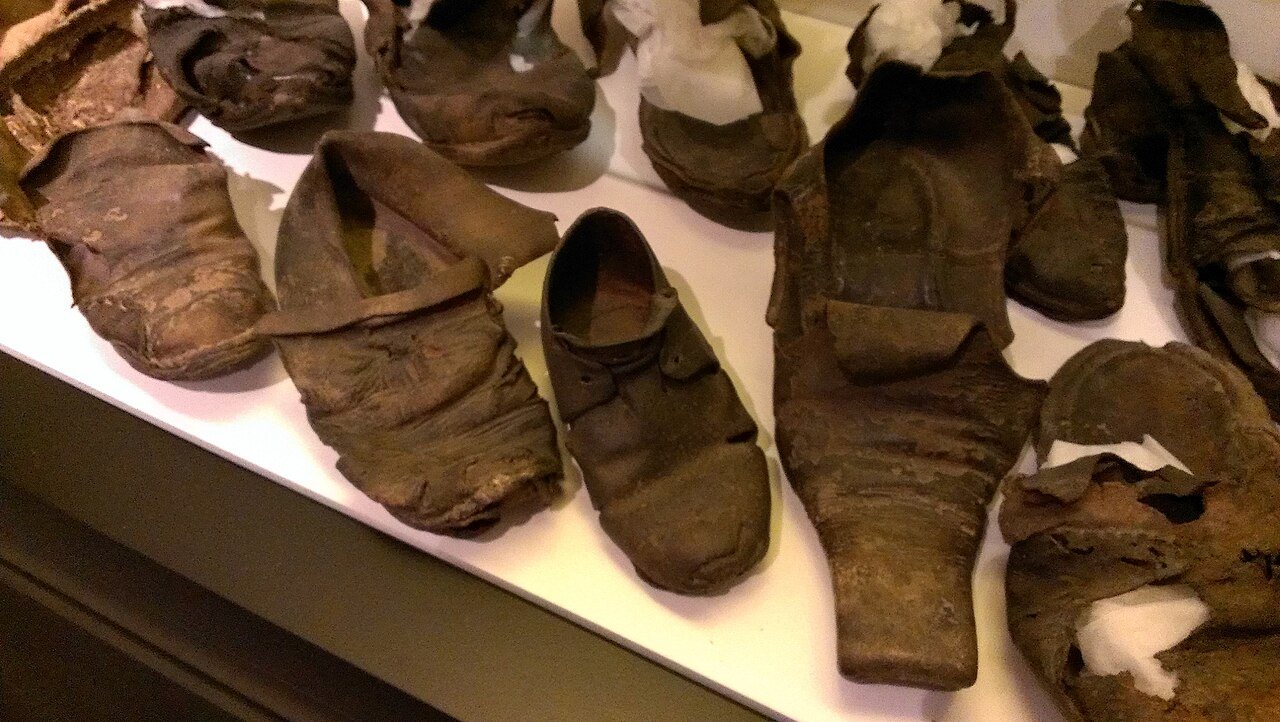 Jesienna moda w dziecięcej szafie. Te buty łączą wygodę z modnym stylem