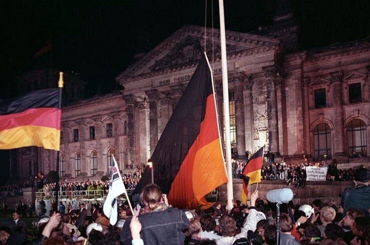 Tag der Deutschen Einheit — figures and facts behind the date