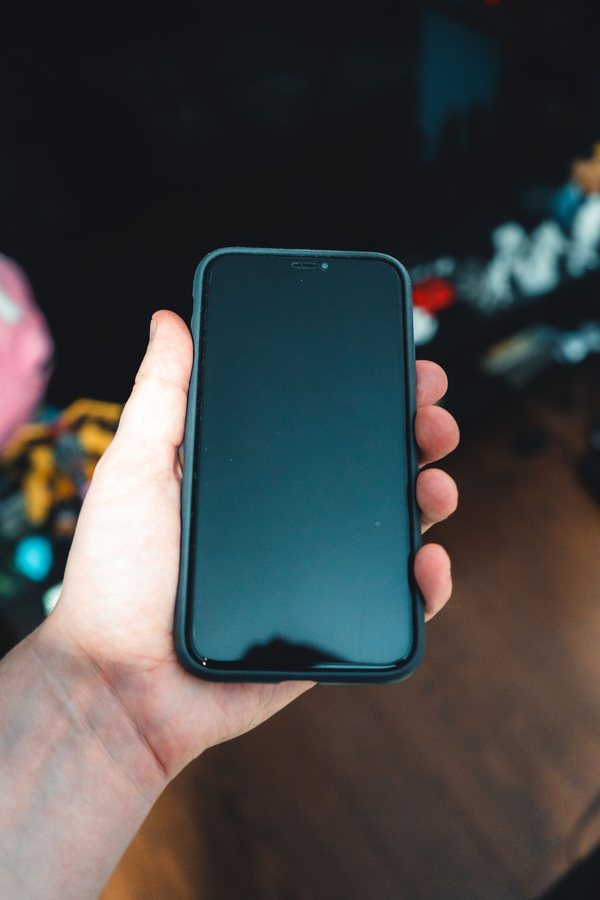 Een mobiel abonnement laten doorlopen kan honderden euro's kosten