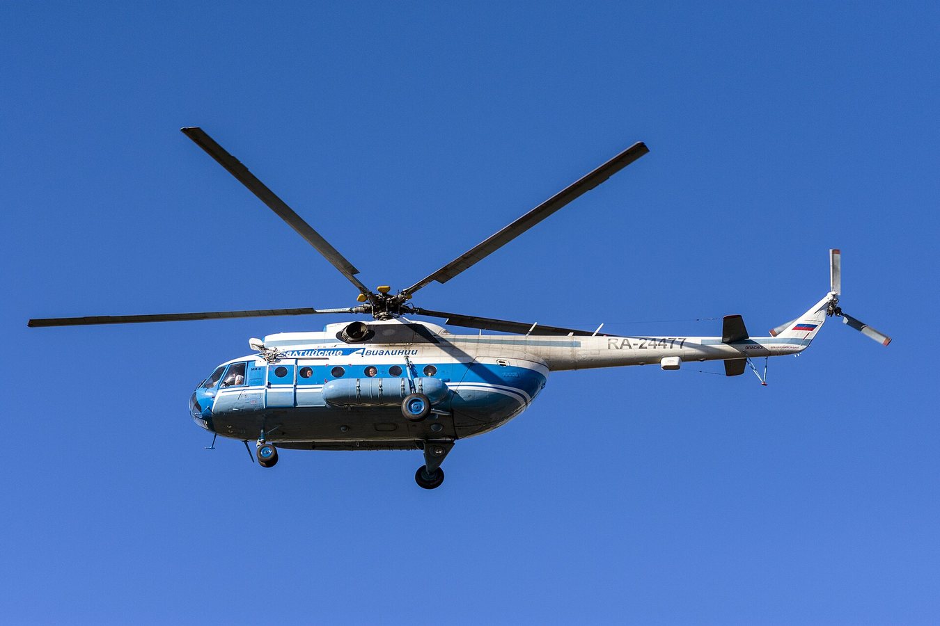 Сікорський прокоментував інцидент з російським Мі-8 у Польщі