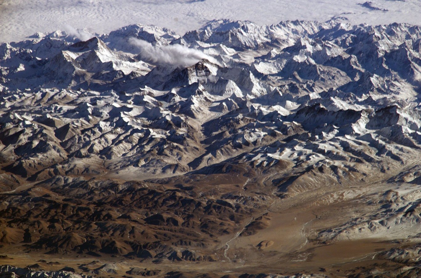 ‘They’ll be finding bodies next year’: a renowned forensic scientist on Nepal’s ‘extreme challenges’
