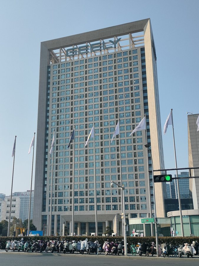 Geely chases Chery with plan for 46,000 UK sales in 2027