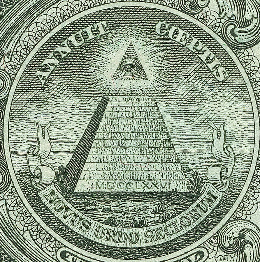 O Olho da Providência, visto na nota de um dólar dos Estados Unidos, foi considerado por alguns como prova de uma conspiração que ligava os Pais Fundadores dos Estados Unidos aos Illuminati.