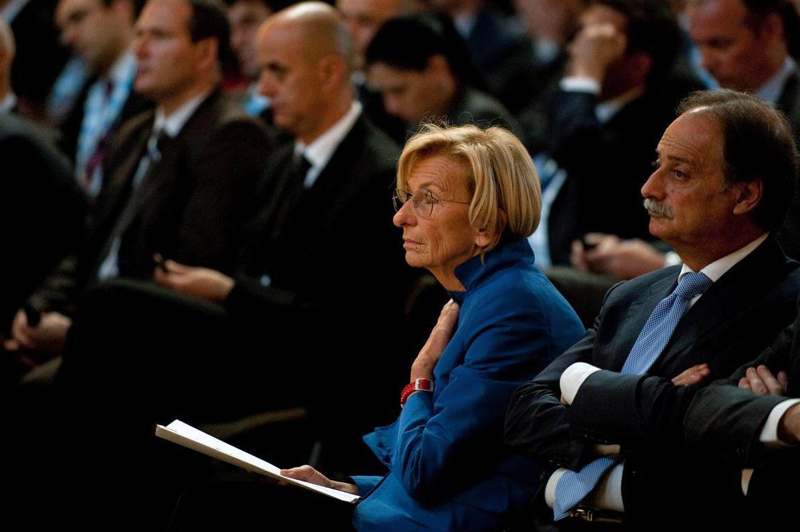 Emma Bonino, condizioni delicate ma stabili: resta in terapia intensiva