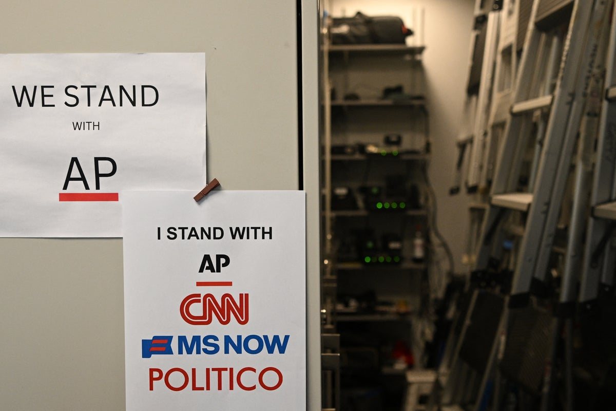 Judge orders Trump to lift White House media ban on CNN, MS NOW and Politico
