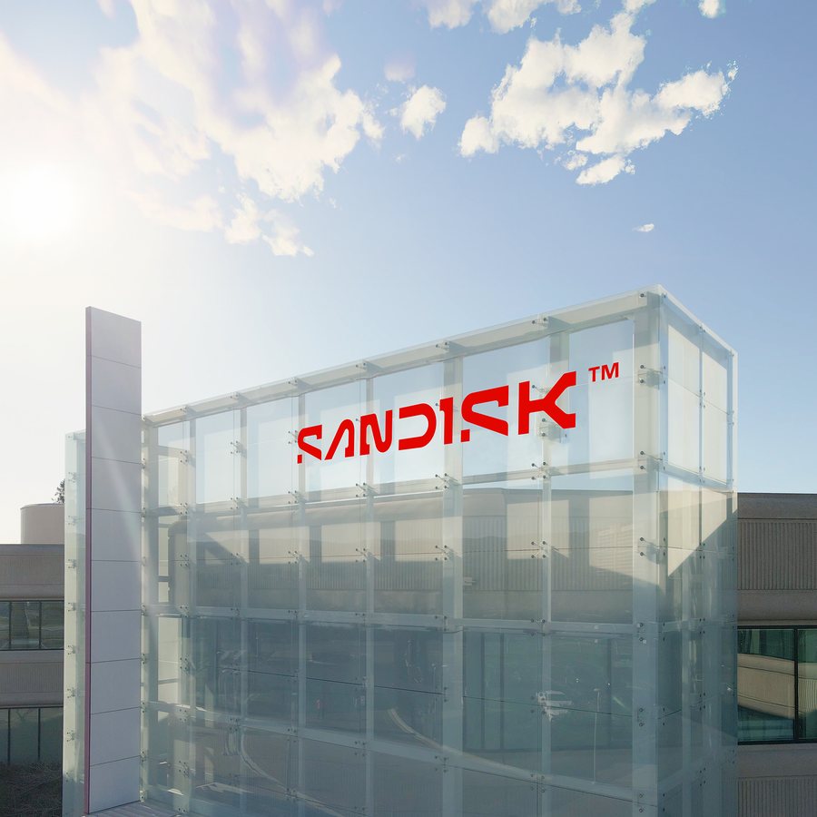 Sandisk corp chairman & CEO David Goeckeler sells $53.3 million in shares