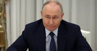 Co w Rosji piszczy? Putin szuka pieniędzy na wojnę. Podwładni muszą jeszcze mocniej zacisnąć pasa