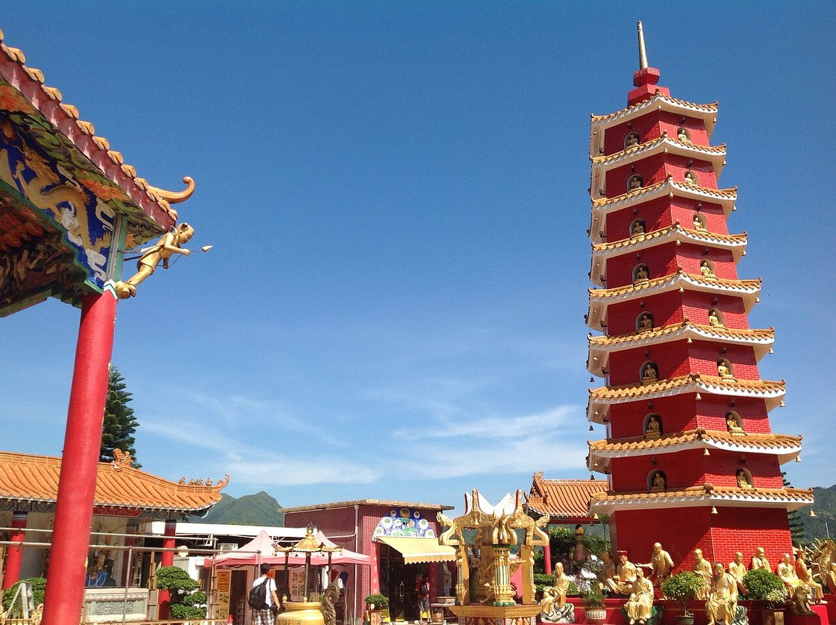 Ten Thousand Buddhas ‘Monastery’ in Hong Kong