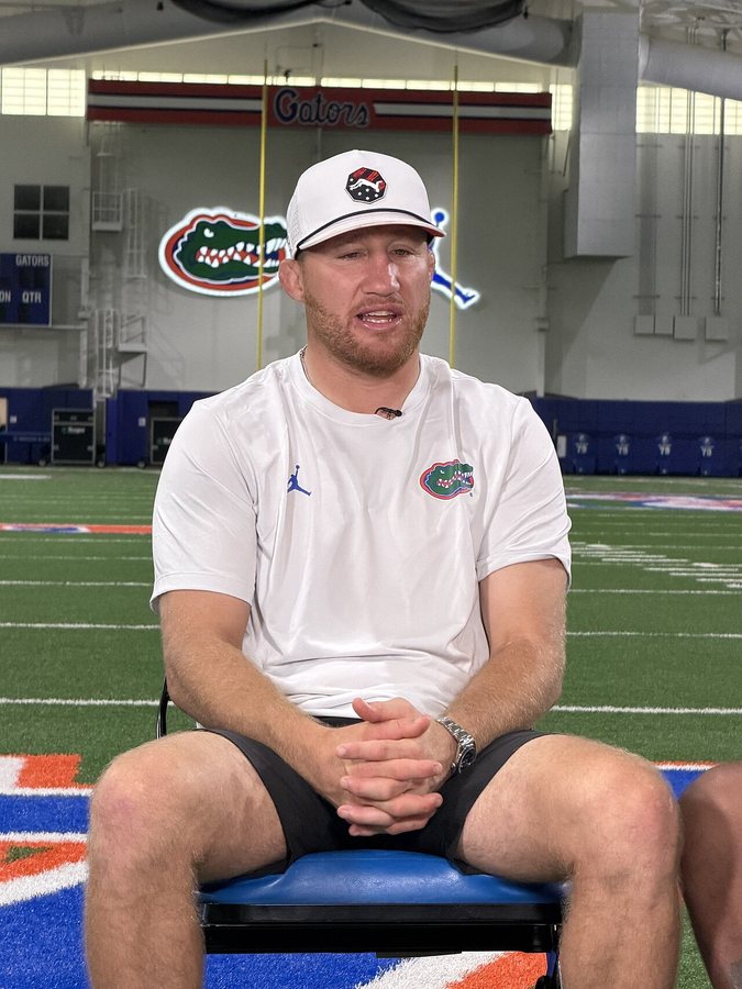 Justin Gaethje beim Treffen mit dem Football-Team der Florida Gators im August 2026
