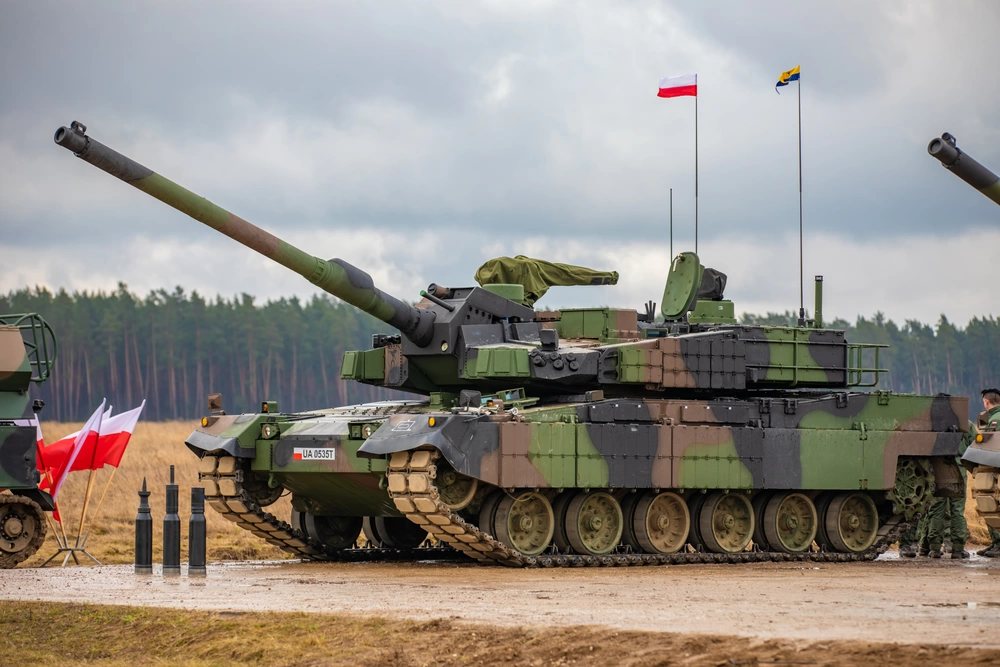 Polen förstärker nordost med 28 K2-stridsvagnar