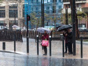 Des cumuls pouvant localement dépasser 100 à 150 mm en quelques heures : Retour des orages attendu mardi soir annonçant le premier épisode cévenol et méditerranéen combiné de l’année