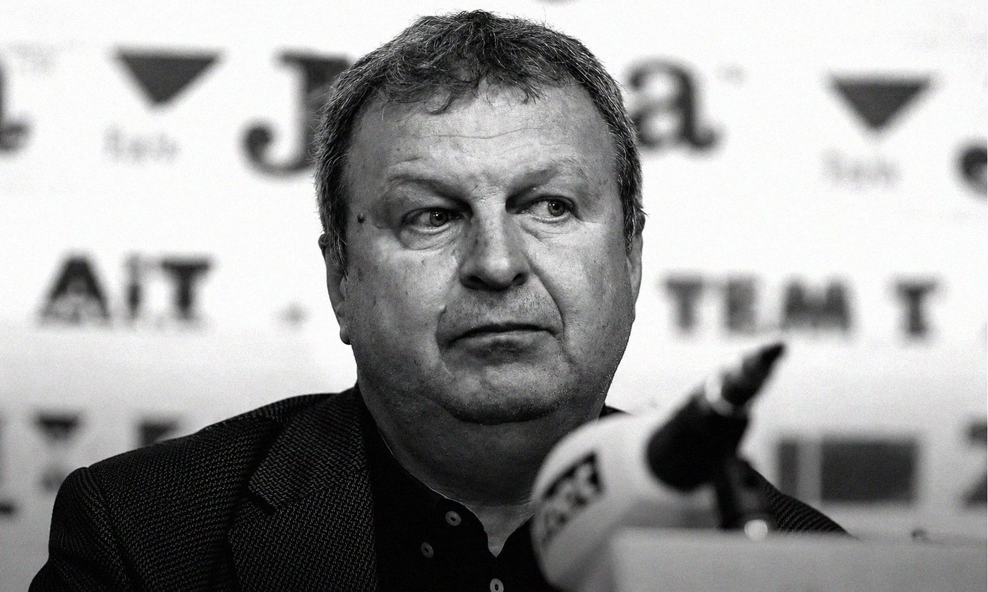 A murit antrenorul echipei: clubul din prima ligă a făcut anunțul