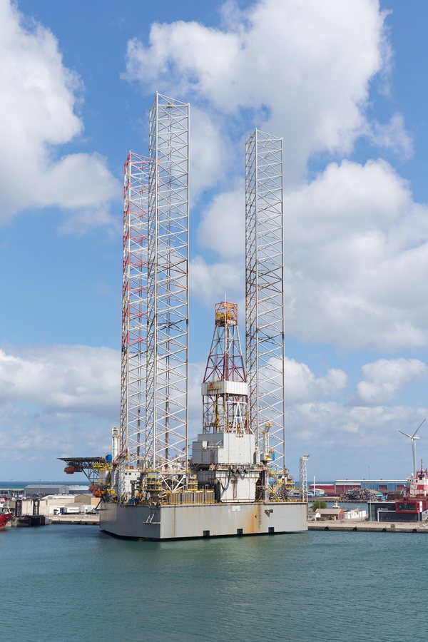 Halliburton shares may move 4.3% on Oct. 20 earnings release