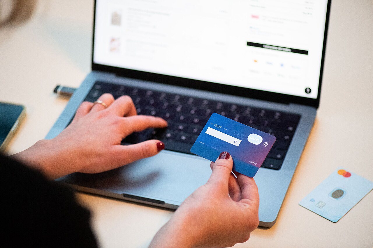 Why has e-Commerce accelerated and who is gaining?