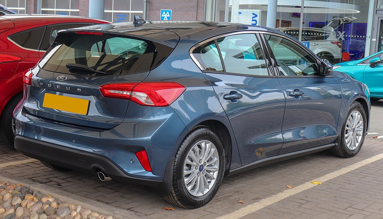 Ford Focus Titanium EcoBoost 1.0 de 2018, vista trasera