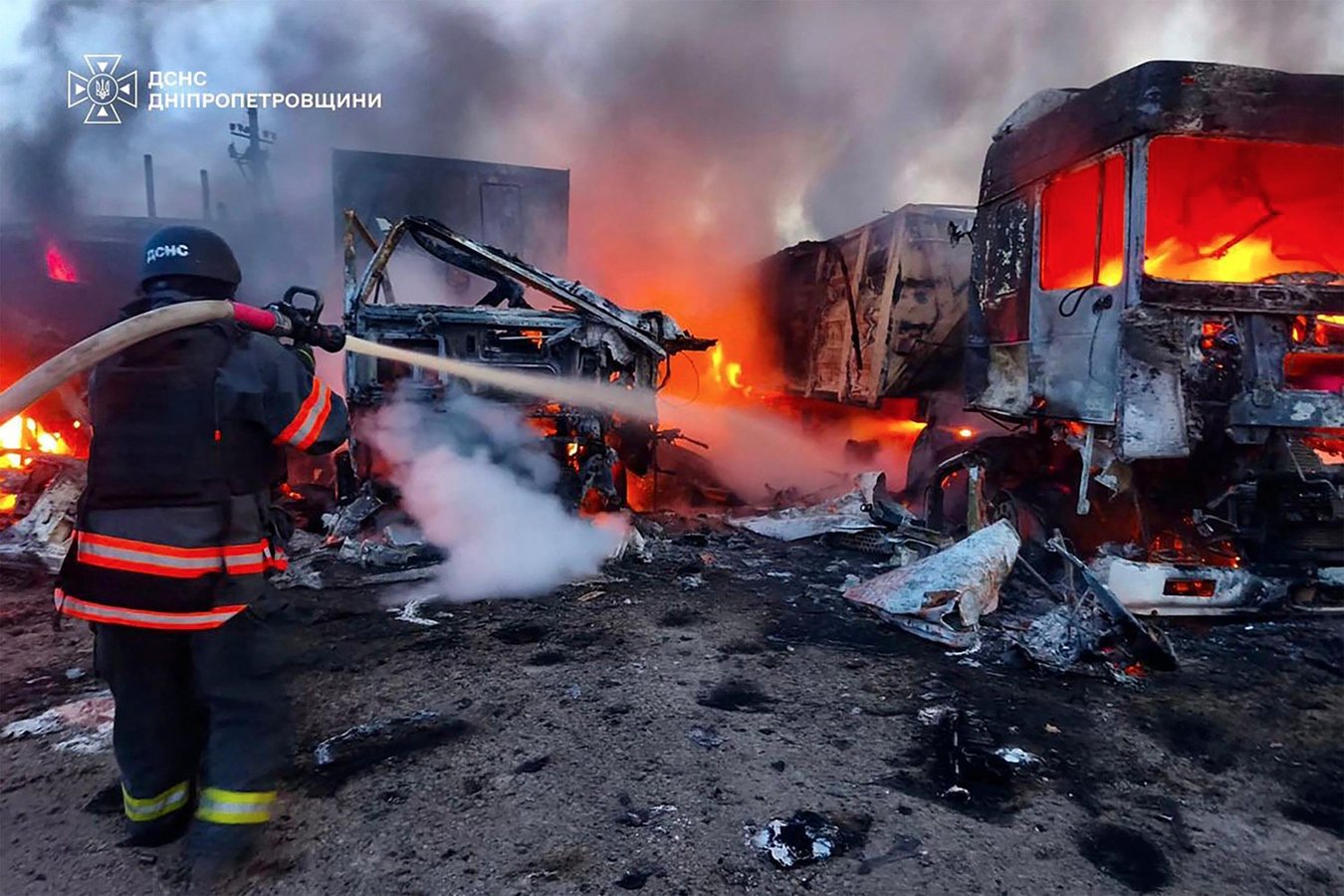 Guerre en Ukraine : des frappes russes font quatre morts à Dnipro